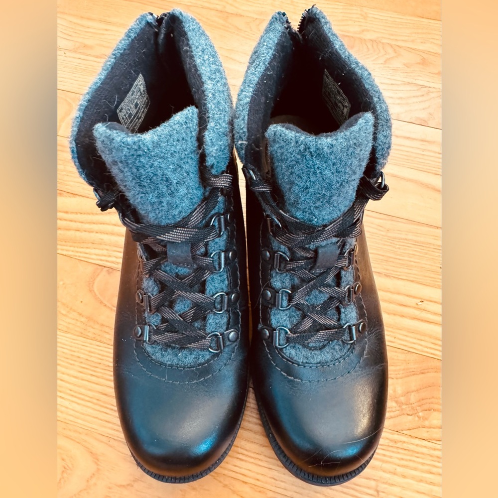 Earth Origins Black Remi Ankle Boots, Sz 8